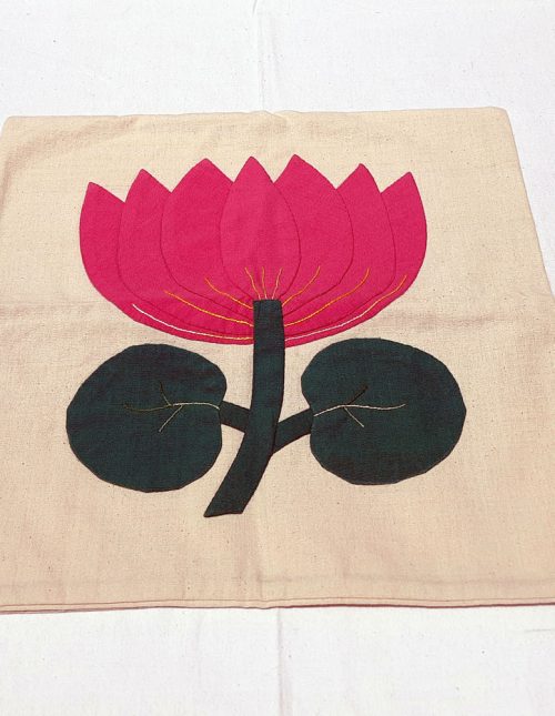 coussin lotus applique